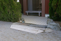 Medium_02　トイレ棟入口